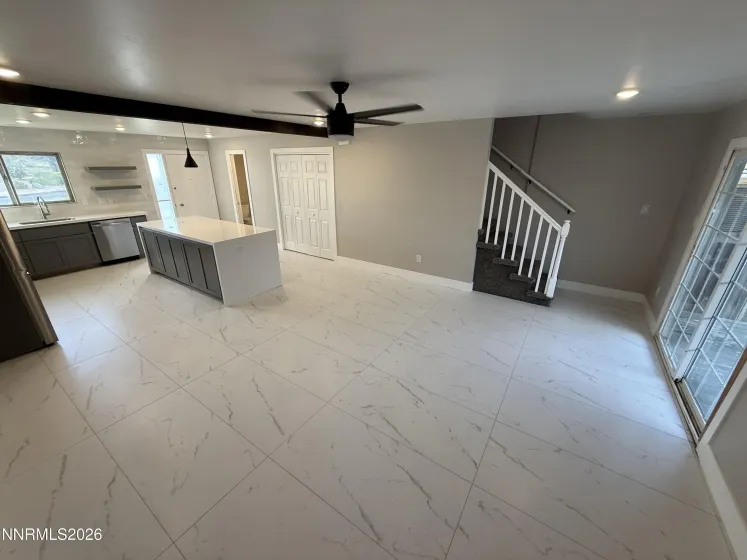 497 Smithridge, Reno, Nevada 89502, 2 Bedrooms Bedrooms, ,2 BathroomsBathrooms,Residential,Residential,Smithridge,0,260008532