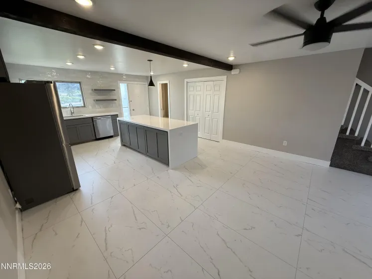 497 Smithridge, Reno, Nevada 89502, 2 Bedrooms Bedrooms, ,2 BathroomsBathrooms,Residential,Residential,Smithridge,0,260008532