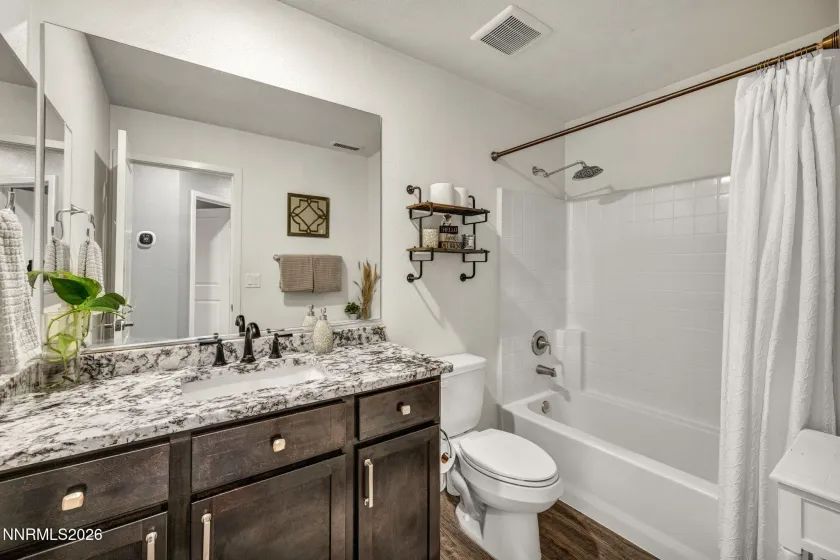237 Glen Vista, Dayton, Nevada 89403, 3 Bedrooms Bedrooms, ,2 BathroomsBathrooms,Residential,Residential,Glen Vista,0,260008533