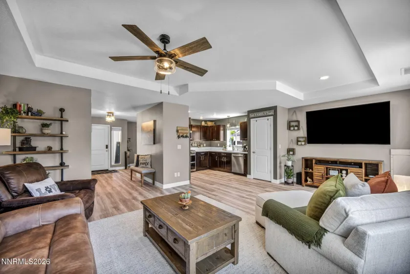237 Glen Vista, Dayton, Nevada 89403, 3 Bedrooms Bedrooms, ,2 BathroomsBathrooms,Residential,Residential,Glen Vista,0,260008533