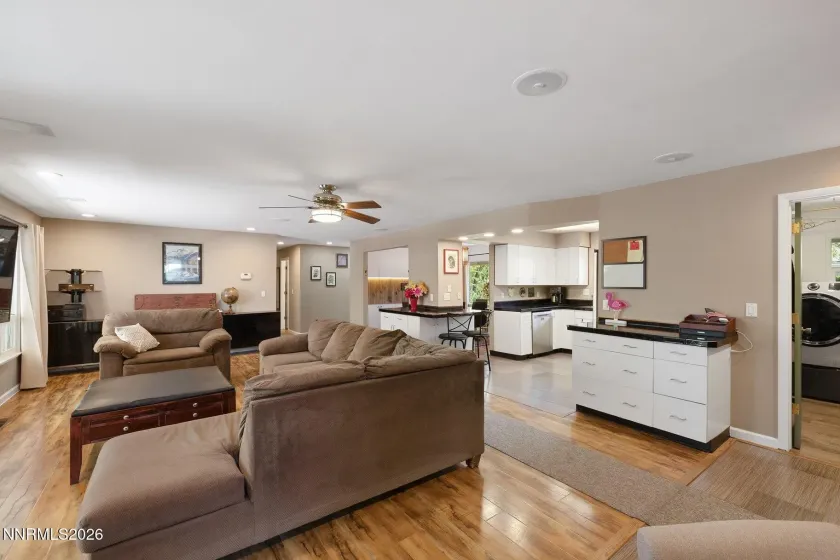 2255 Parkway, Reno, Nevada 89502, 5 Bedrooms Bedrooms, ,3 BathroomsBathrooms,Residential,Residential,Parkway,0,260008540