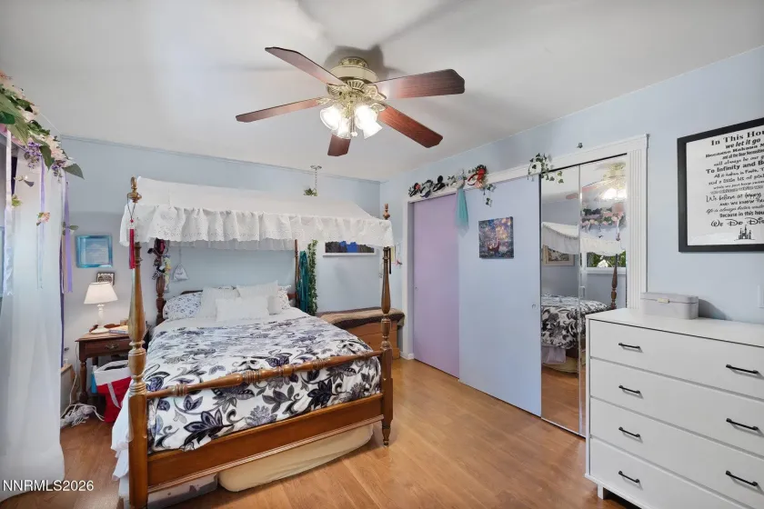 2255 Parkway, Reno, Nevada 89502, 5 Bedrooms Bedrooms, ,3 BathroomsBathrooms,Residential,Residential,Parkway,0,260008540