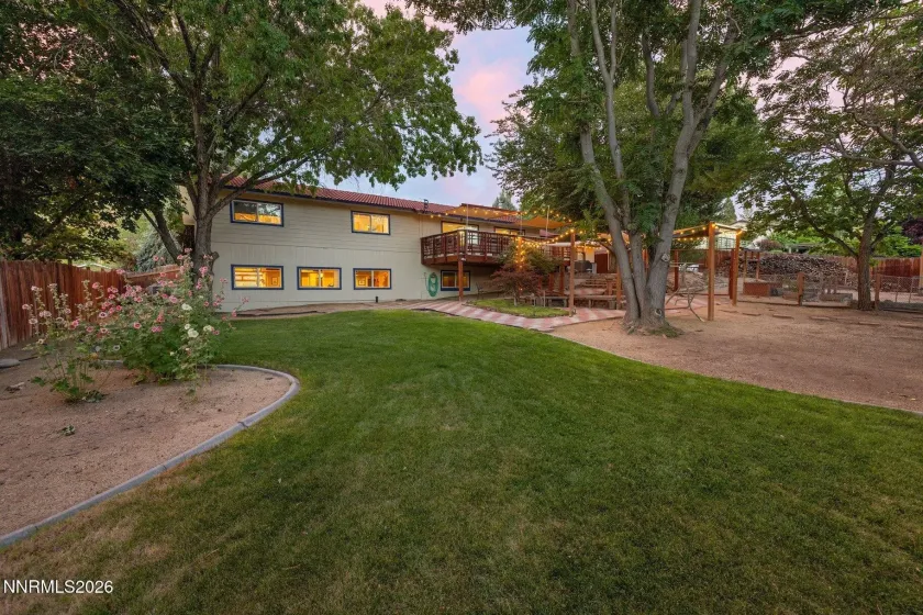 2255 Parkway, Reno, Nevada 89502, 5 Bedrooms Bedrooms, ,3 BathroomsBathrooms,Residential,Residential,Parkway,0,260008540