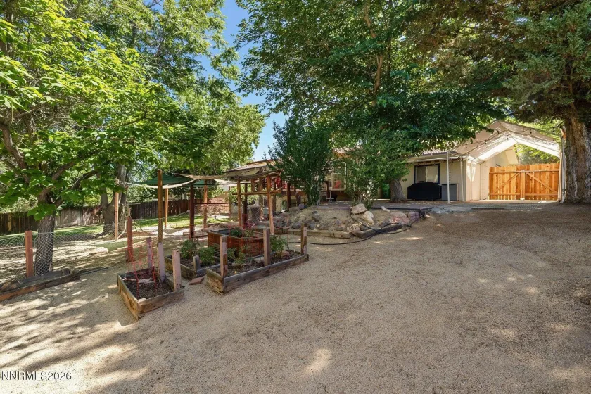 2255 Parkway, Reno, Nevada 89502, 5 Bedrooms Bedrooms, ,3 BathroomsBathrooms,Residential,Residential,Parkway,0,260008540