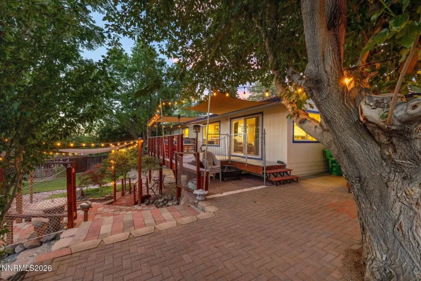 2255 Parkway, Reno, Nevada 89502, 5 Bedrooms Bedrooms, ,3 BathroomsBathrooms,Residential,Residential,Parkway,0,260008540