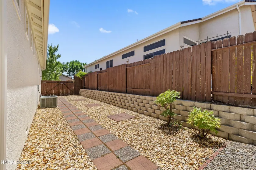 1064 Ridgefield, Carson City, Nevada 89706, 3 Bedrooms Bedrooms, ,2 BathroomsBathrooms,Residential,Residential,Ridgefield,0,260008542