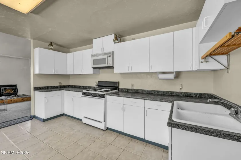 3490 Dry Lake, Reno, Nevada 89521, 3 Bedrooms Bedrooms, ,2 BathroomsBathrooms,Residential,Residential,Dry Lake,0,260008550