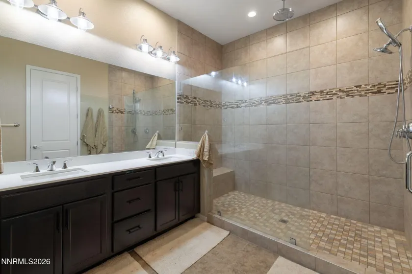 9675 Thesolious, Reno, Nevada 89521, 2 Bedrooms Bedrooms, ,3 BathroomsBathrooms,Residential,Residential,Thesolious,0,260008553