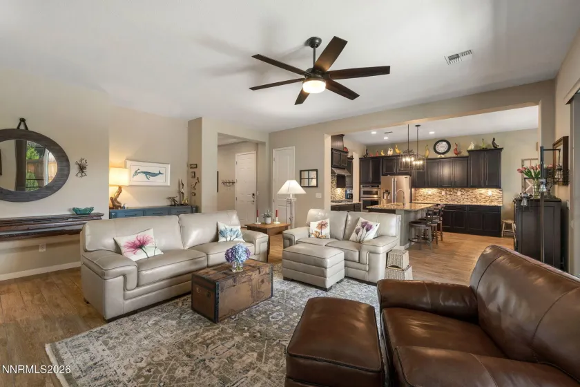 9675 Thesolious, Reno, Nevada 89521, 2 Bedrooms Bedrooms, ,3 BathroomsBathrooms,Residential,Residential,Thesolious,0,260008553
