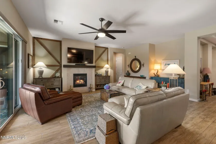 9675 Thesolious, Reno, Nevada 89521, 2 Bedrooms Bedrooms, ,3 BathroomsBathrooms,Residential,Residential,Thesolious,0,260008553
