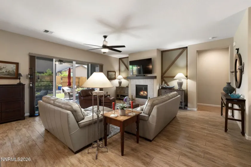 9675 Thesolious, Reno, Nevada 89521, 2 Bedrooms Bedrooms, ,3 BathroomsBathrooms,Residential,Residential,Thesolious,0,260008553