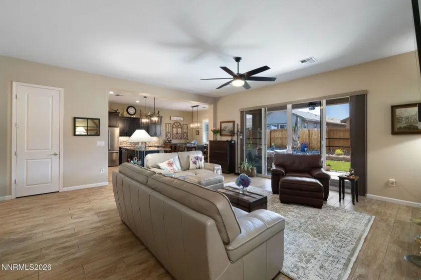 9675 Thesolious, Reno, Nevada 89521, 2 Bedrooms Bedrooms, ,3 BathroomsBathrooms,Residential,Residential,Thesolious,0,260008553