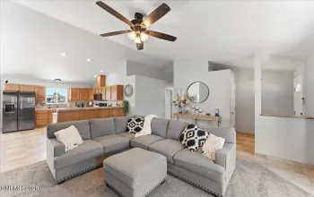 310 Veronica, Sparks, Nevada 89436, 3 Bedrooms Bedrooms, ,2 BathroomsBathrooms,Residential,Residential,Veronica,0,260008537