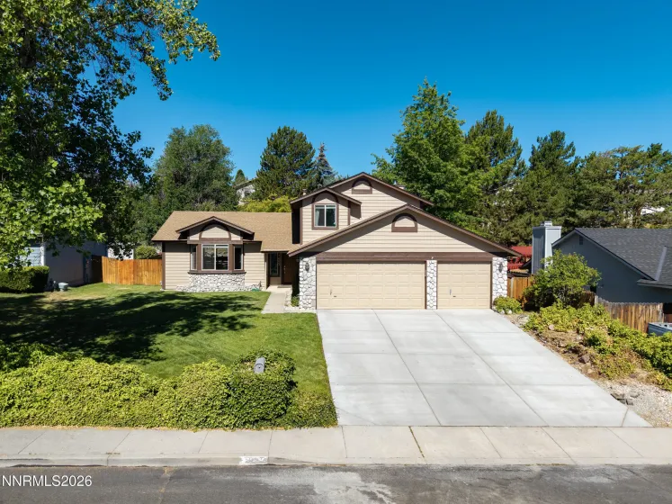 1665 Hanover, Reno, Nevada 89523, 4 Bedrooms Bedrooms, ,3 BathroomsBathrooms,Residential,Residential,Hanover,0,260008564