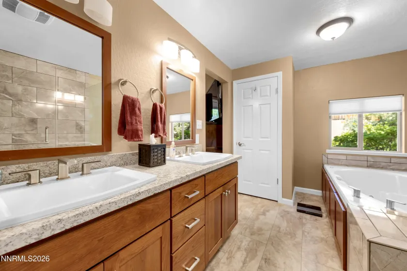 1665 Hanover, Reno, Nevada 89523, 4 Bedrooms Bedrooms, ,3 BathroomsBathrooms,Residential,Residential,Hanover,0,260008564