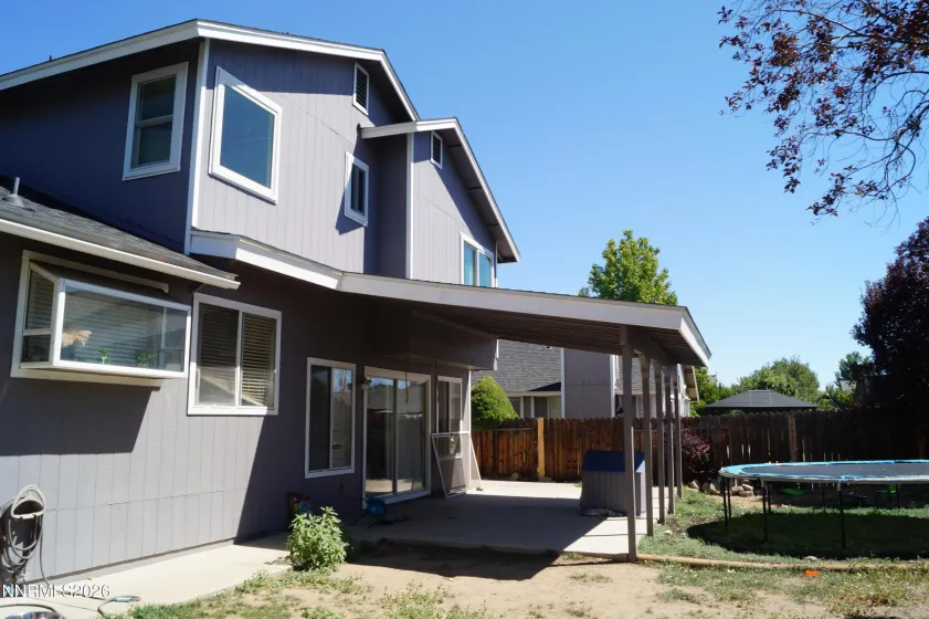 1066 Locomotive, Sparks, Nevada 89434, 4 Bedrooms Bedrooms, ,3 BathroomsBathrooms,Residential,Residential,Locomotive,0,260008572
