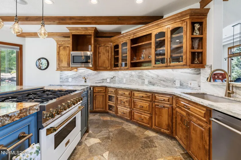 285 Sierra Country, Gardnerville, Nevada 89460, 4 Bedrooms Bedrooms, ,5 BathroomsBathrooms,Residential,Residential,Sierra Country,0,260008581