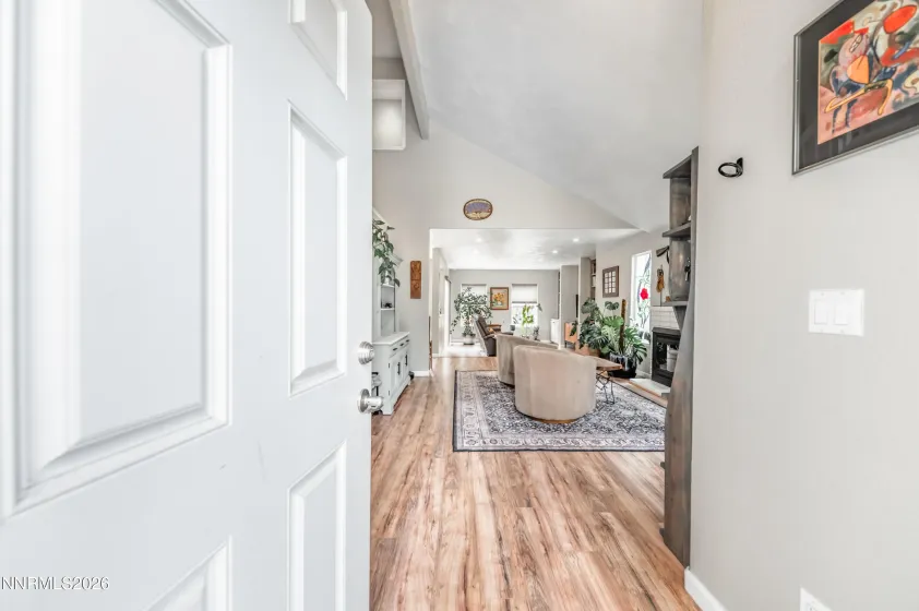 2736 Caballo, Reno, Nevada 89502, 3 Bedrooms Bedrooms, ,3 BathroomsBathrooms,Residential,Residential,Caballo,0,260008584