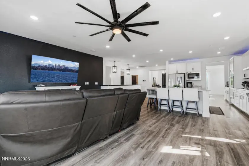 2788 Vecchio, Sparks, Nevada 89434, 4 Bedrooms Bedrooms, ,3 BathroomsBathrooms,Residential,Residential,Vecchio,0,260008585