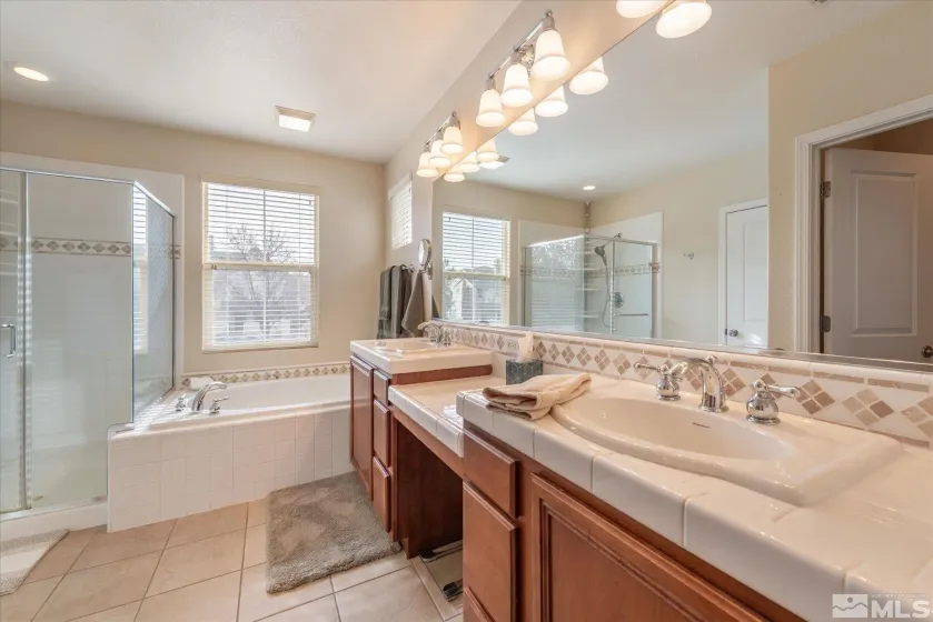 1647 Lone Oak, Reno, Nevada 89523, 3 Bedrooms Bedrooms, ,3 BathroomsBathrooms,Residential,Residential,Lone Oak,0,260008591