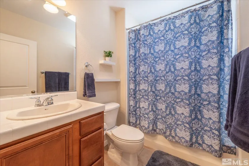 1647 Lone Oak, Reno, Nevada 89523, 3 Bedrooms Bedrooms, ,3 BathroomsBathrooms,Residential,Residential,Lone Oak,0,260008591