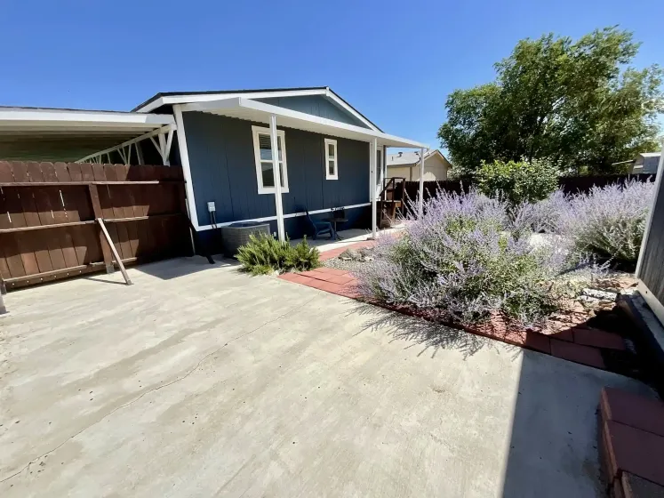 200 James Ct #18, Mound House, Nevada 89706, 3 Bedrooms Bedrooms, 10 Rooms Rooms,2 BathroomsBathrooms,Manufactured,Residential,James ,0,260008592