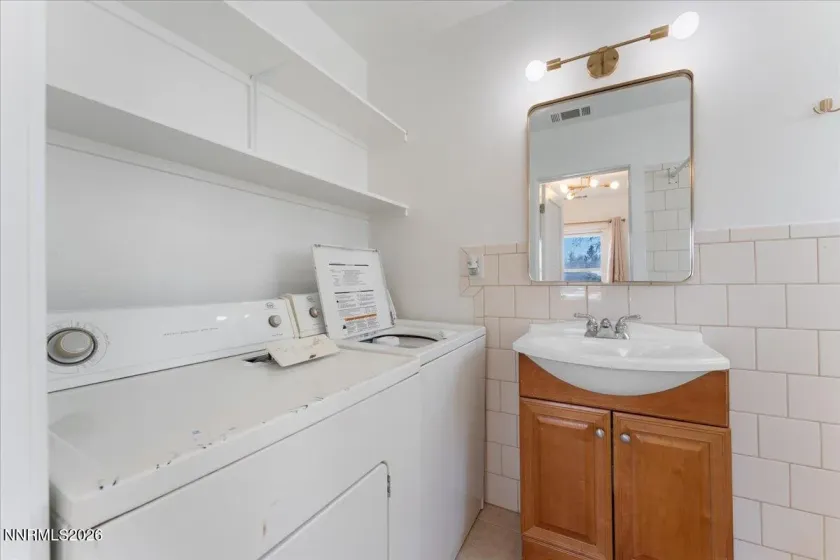 1720 H, Sparks, Nevada 89431, 2 Bedrooms Bedrooms, ,2 BathroomsBathrooms,Residential Income,Residential,H,0,260000836