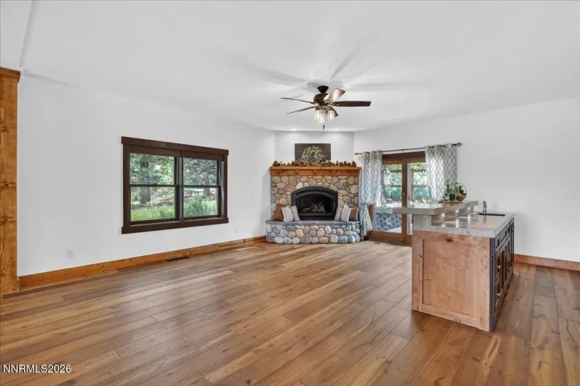 16925 Mt Rose, Reno, Nevada 89511, 4 Bedrooms Bedrooms, ,4 BathroomsBathrooms,Residential,Residential,Mt Rose,0,260008593