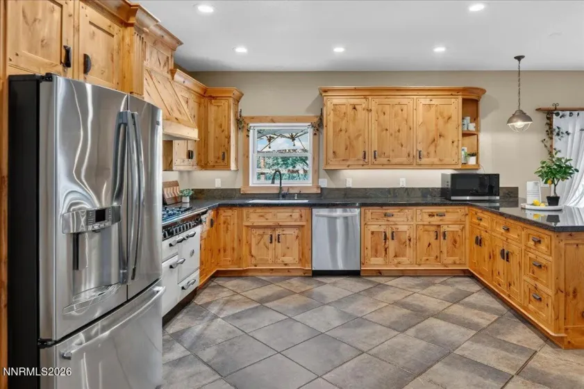 16925 Mt Rose, Reno, Nevada 89511, 4 Bedrooms Bedrooms, ,4 BathroomsBathrooms,Residential,Residential,Mt Rose,0,260008593