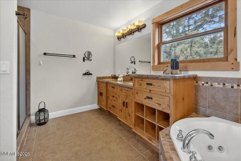 16925 Mt Rose, Reno, Nevada 89511, 4 Bedrooms Bedrooms, ,4 BathroomsBathrooms,Residential,Residential,Mt Rose,0,260008593