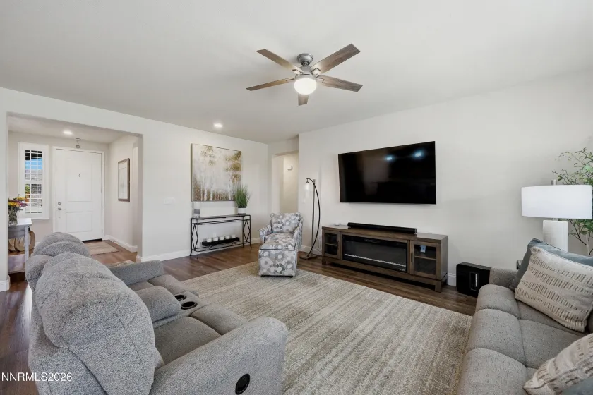 1182 Spruce Meadows, Sparks, Nevada 89441, 3 Bedrooms Bedrooms, ,2 BathroomsBathrooms,Residential,Residential,Spruce Meadows,0,260008597