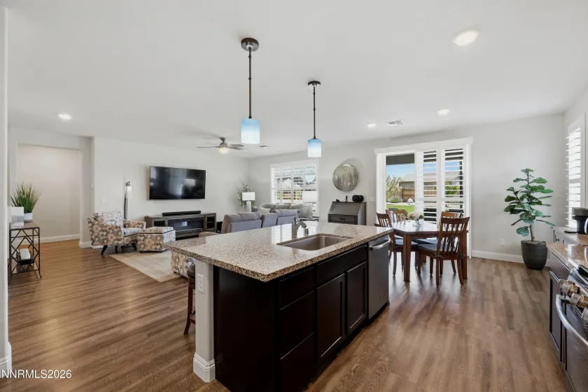 1182 Spruce Meadows, Sparks, Nevada 89441, 3 Bedrooms Bedrooms, ,2 BathroomsBathrooms,Residential,Residential,Spruce Meadows,0,260008597
