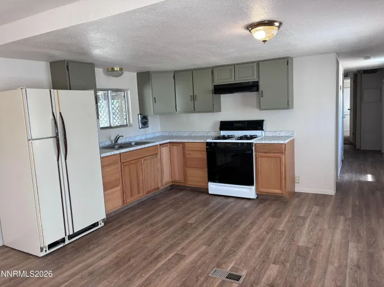 711 River, Yerington, Nevada 89447, 3 Bedrooms Bedrooms, ,2 BathroomsBathrooms,Residential,Residential,River,0,260008598