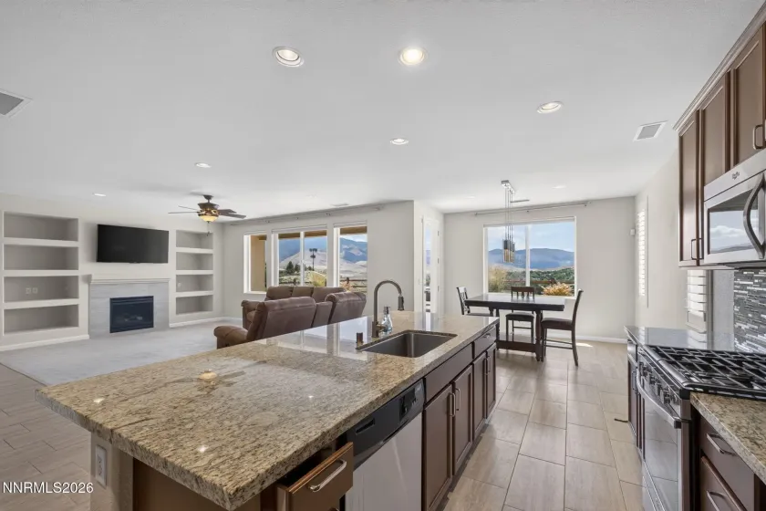1431 Snow Summit, Reno, Nevada 89523, 4 Bedrooms Bedrooms, ,3 BathroomsBathrooms,Residential,Residential,Snow Summit,0,260008601