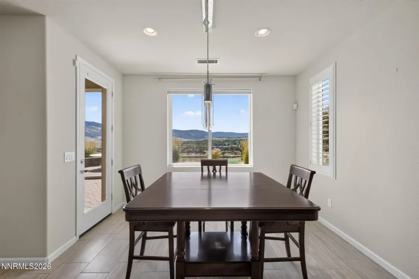 1431 Snow Summit, Reno, Nevada 89523, 4 Bedrooms Bedrooms, ,3 BathroomsBathrooms,Residential,Residential,Snow Summit,0,260008601