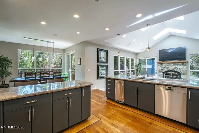 710 Birdie, Incline Village, Nevada 89451, 5 Bedrooms Bedrooms, ,4 BathroomsBathrooms,Residential,Residential,Birdie,0,260008606