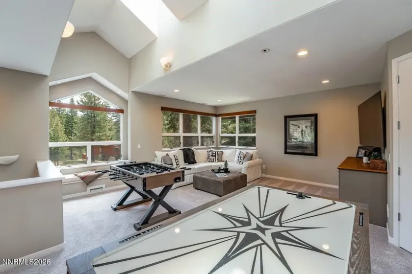 710 Birdie, Incline Village, Nevada 89451, 5 Bedrooms Bedrooms, ,4 BathroomsBathrooms,Residential,Residential,Birdie,0,260008606