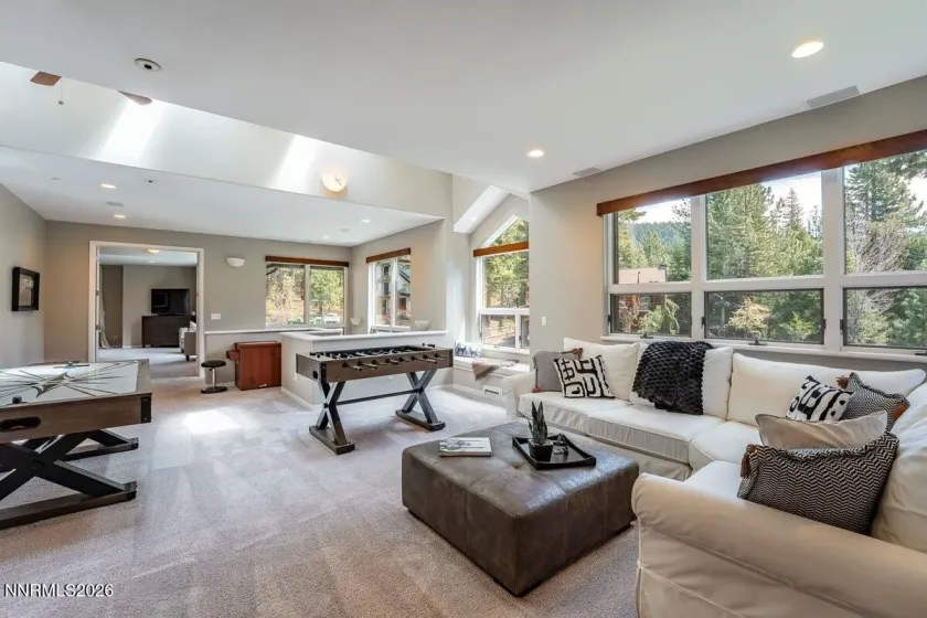 710 Birdie, Incline Village, Nevada 89451, 5 Bedrooms Bedrooms, ,4 BathroomsBathrooms,Residential,Residential,Birdie,0,260008606