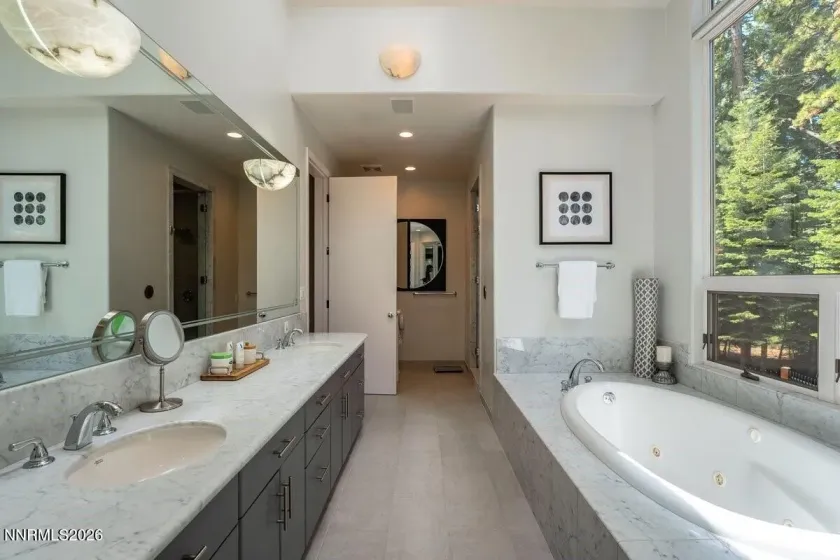 710 Birdie, Incline Village, Nevada 89451, 5 Bedrooms Bedrooms, ,4 BathroomsBathrooms,Residential,Residential,Birdie,0,260008606