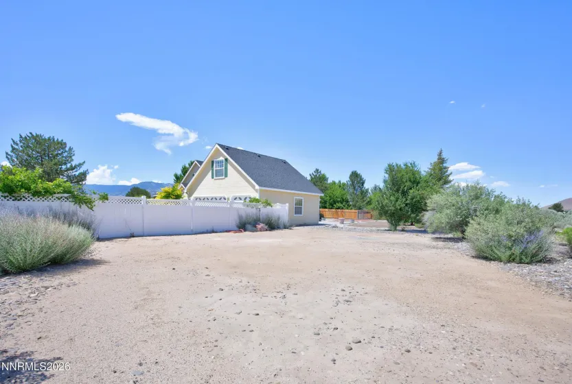 1175 Country Club, Minden, Nevada 89423, 4 Bedrooms Bedrooms, ,3 BathroomsBathrooms,Residential,Residential,Country Club,0,260008608