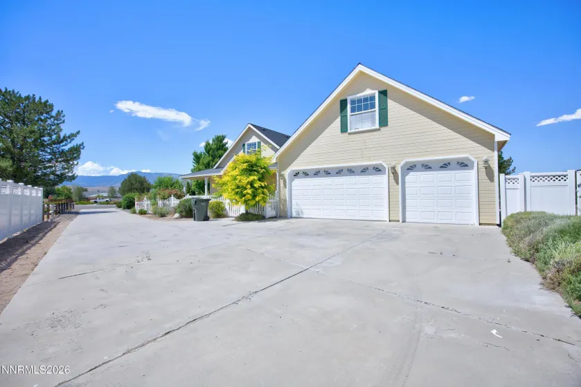 1175 Country Club, Minden, Nevada 89423, 4 Bedrooms Bedrooms, ,3 BathroomsBathrooms,Residential,Residential,Country Club,0,260008608