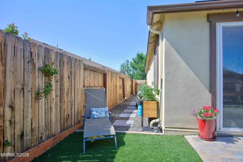 1120 Monument Peak, Carson City, Nevada 89701, 4 Bedrooms Bedrooms, ,2 BathroomsBathrooms,Residential,Residential,Monument Peak,0,260008610