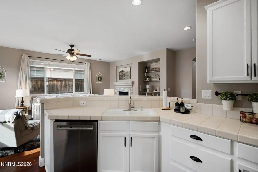 1704 Burwood, Reno, Nevada 89521, 3 Bedrooms Bedrooms, ,2 BathroomsBathrooms,Residential,Residential,Burwood,0,260008620