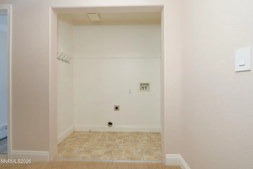 1340 Thompson, Carson City, Nevada 89703, 3 Bedrooms Bedrooms, ,3 BathroomsBathrooms,Residential,Residential,Thompson,0,260008627