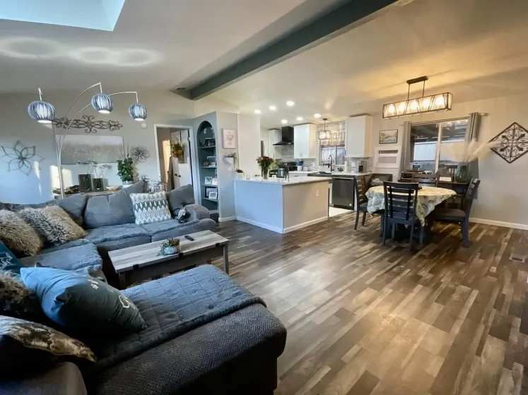 14 Coventry Way, Reno, Nevada 89506, 3 Bedrooms Bedrooms, 12 Rooms Rooms,2 BathroomsBathrooms,Manufactured,Residential,Coventry,0,260008629