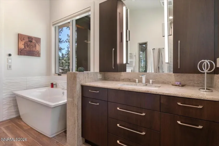 5900 Chambery, Reno, Nevada 89511, 6 Bedrooms Bedrooms, ,8 BathroomsBathrooms,Residential,Residential,Chambery,0,260008629