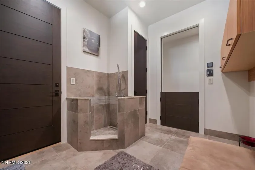 5900 Chambery, Reno, Nevada 89511, 6 Bedrooms Bedrooms, ,8 BathroomsBathrooms,Residential,Residential,Chambery,0,260008629