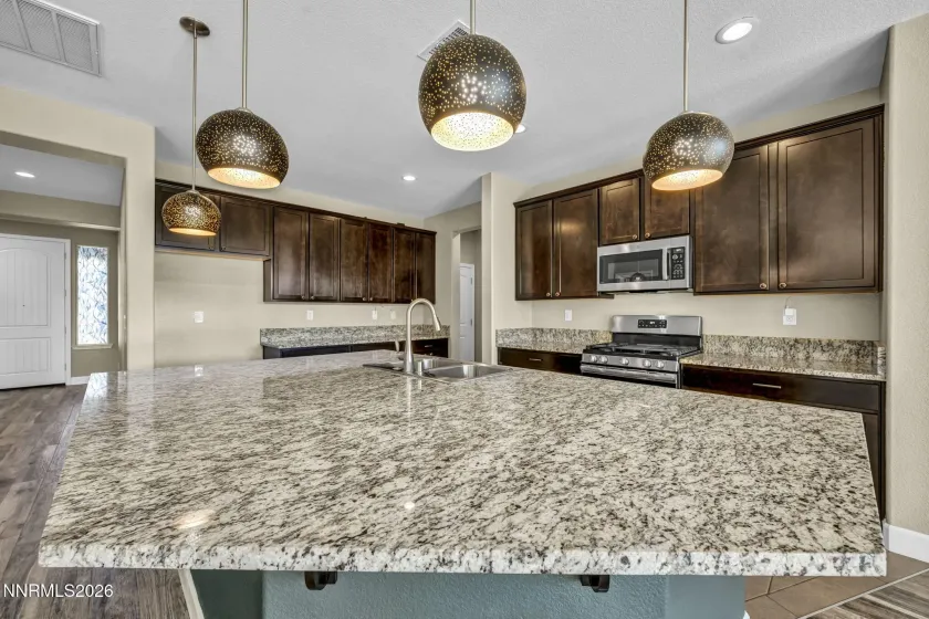 812 Spooner, Sparks, Nevada 89441, 4 Bedrooms Bedrooms, ,3 BathroomsBathrooms,Residential,Residential,Spooner,0,260008630