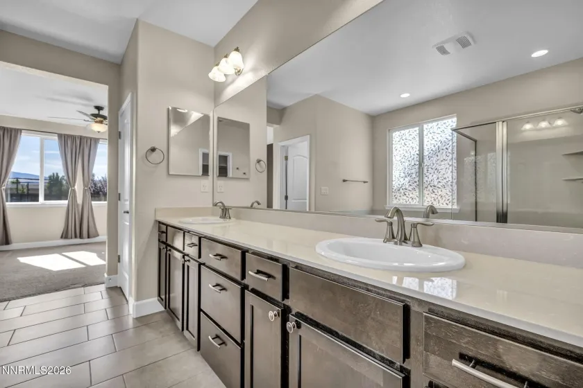 812 Spooner, Sparks, Nevada 89441, 4 Bedrooms Bedrooms, ,3 BathroomsBathrooms,Residential,Residential,Spooner,0,260008630