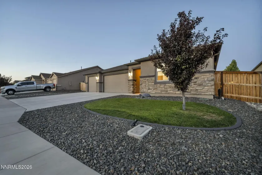812 Spooner, Sparks, Nevada 89441, 4 Bedrooms Bedrooms, ,3 BathroomsBathrooms,Residential,Residential,Spooner,0,260008630